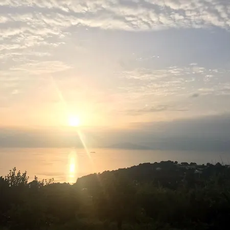 Del Sole Farm stay *